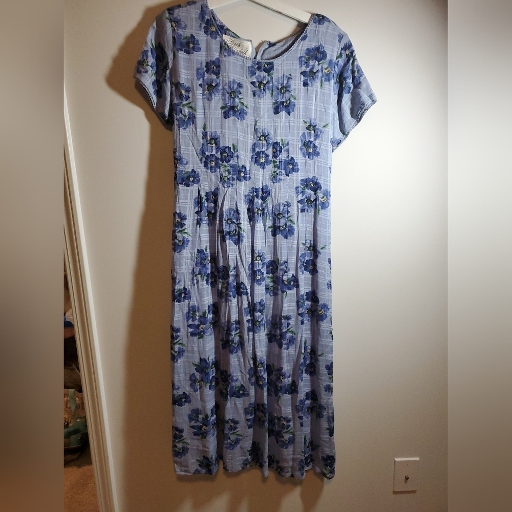 Vintage 90s Sarah Elizabeth Floral 50inch Midi Dress